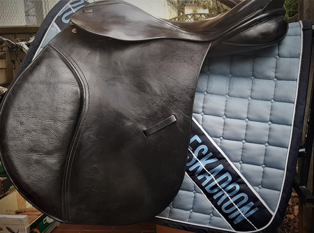 USG- Germany używane siodło wszechstronne 17,5"" czarne z pokrowcem